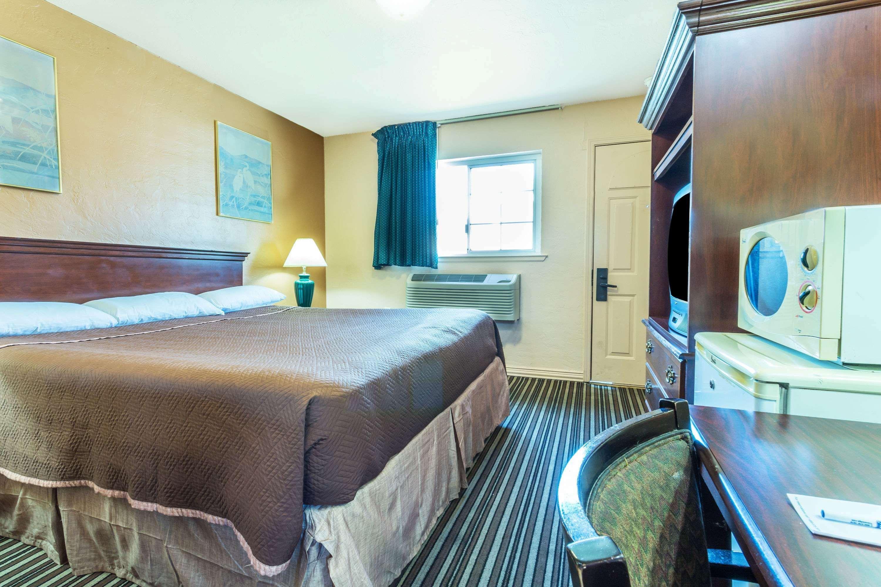 Yosemite Parkway Otel Merced Dış mekan fotoğraf